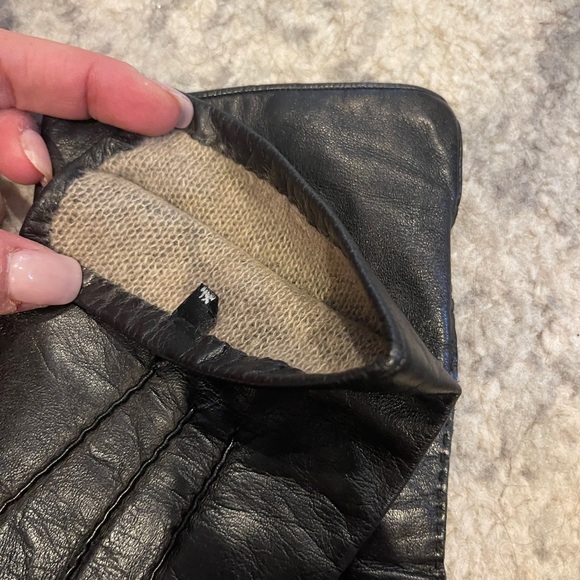 Leather gloves - Picture 2 of 3